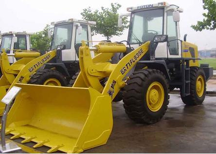 Фронтальный погрузчик LOVOL FL 936F Фронтальный погрузчик LOVOL FL 936F